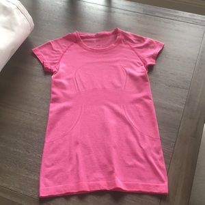 Lyly lemon Pink Swiftly Tee
